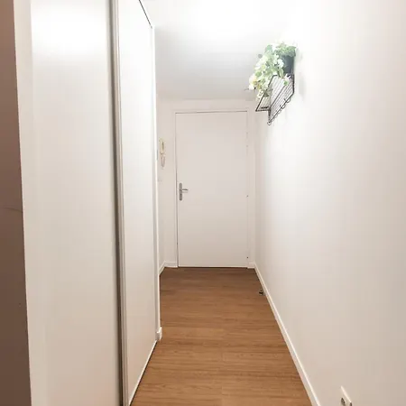 Le Ciel, Proche * مونتِفرا